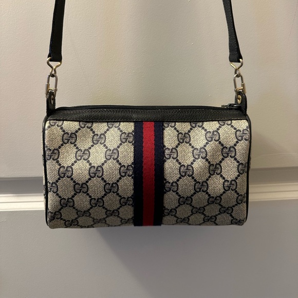 Vintage Gucci Purse - Picture 2 of 6